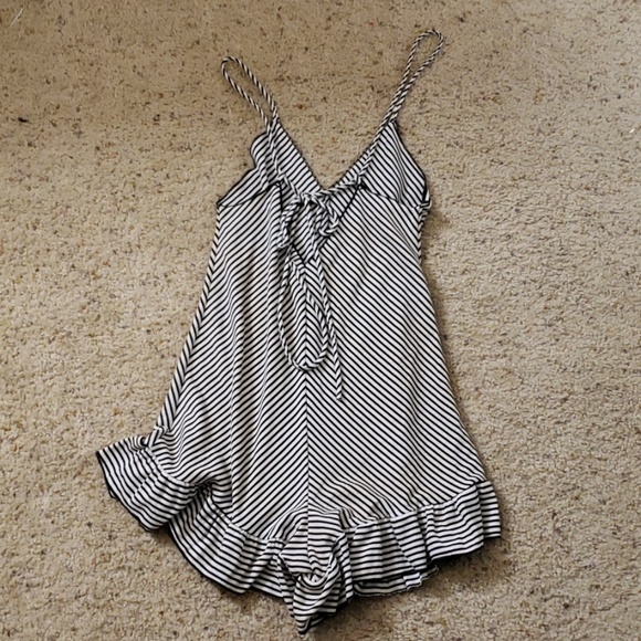 The ldrs Romper - Picture 2 of 3